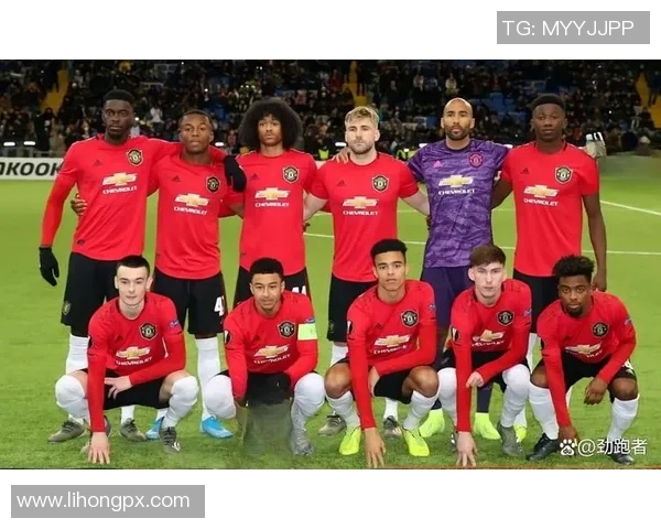 AC米兰大胜曼联6-2友谊赛中意外时刻引发全场欢呼