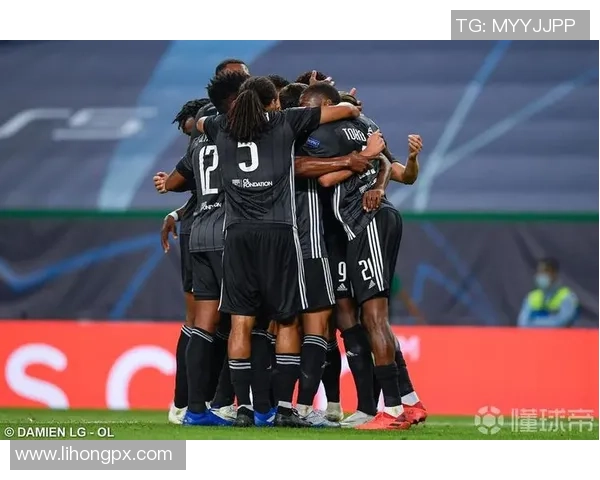 足总杯激战拜仁与里昂互交白卷绝杀瞬间点燃全场激情 足总杯激战拜仁与里昂互交白卷绝杀瞬间点燃全场激情