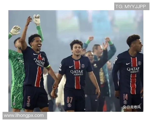 德甲激战阿森纳与巴黎圣日耳曼1比1平局数据分析精彩瞬间回顾