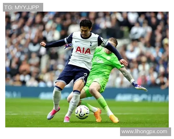 巴黎圣日耳曼与热刺友谊赛红牌风波引发全场热议精彩进球回顾 巴黎圣日耳曼与热刺友谊赛红牌风波引发全场热议精彩进球回顾