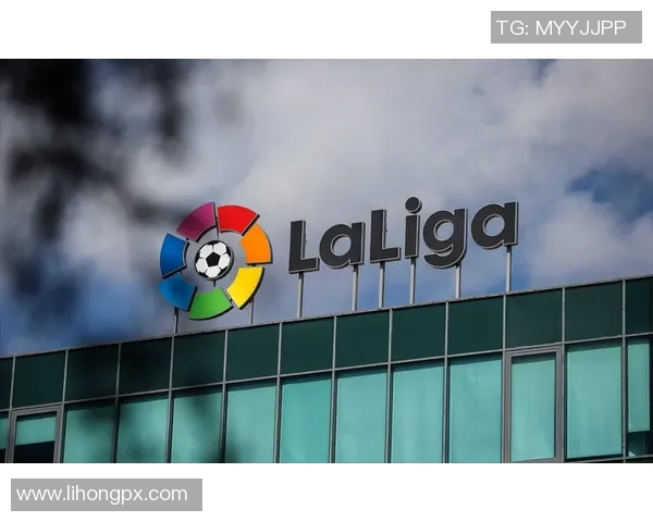 巴萨国王杯大胜那不勒斯帽子戏法点燃全场激情分析