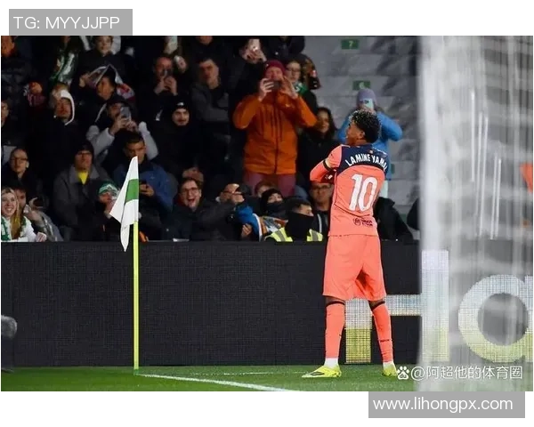 国王杯精彩对决曼联与切尔西战平绝杀瞬间引发全场狂欢分析战术细节